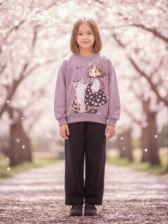 بلوز شلوار دختر و گربه